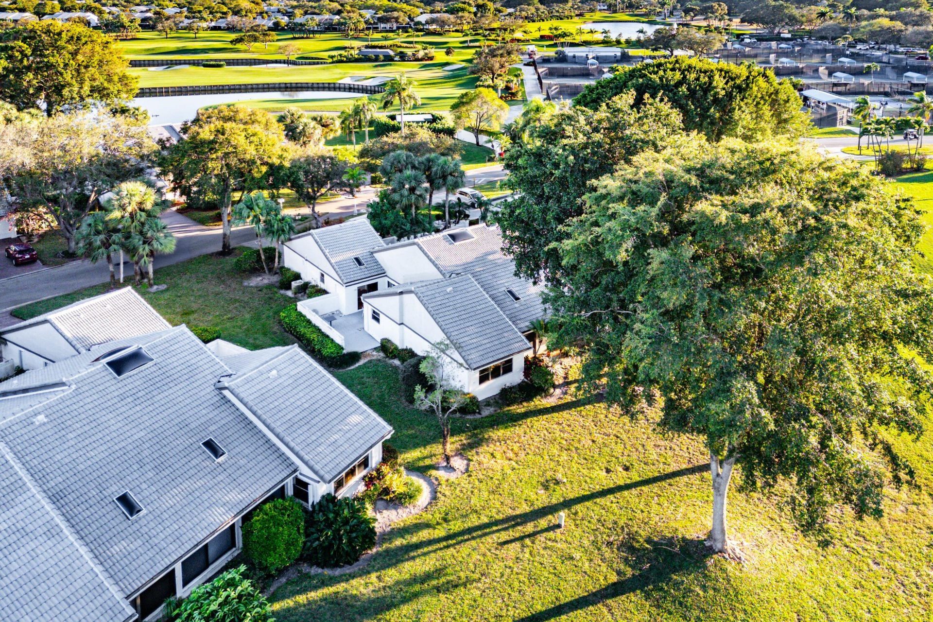 37 Clubhouse Lane, Boynton Beach, FL 33436 Photo