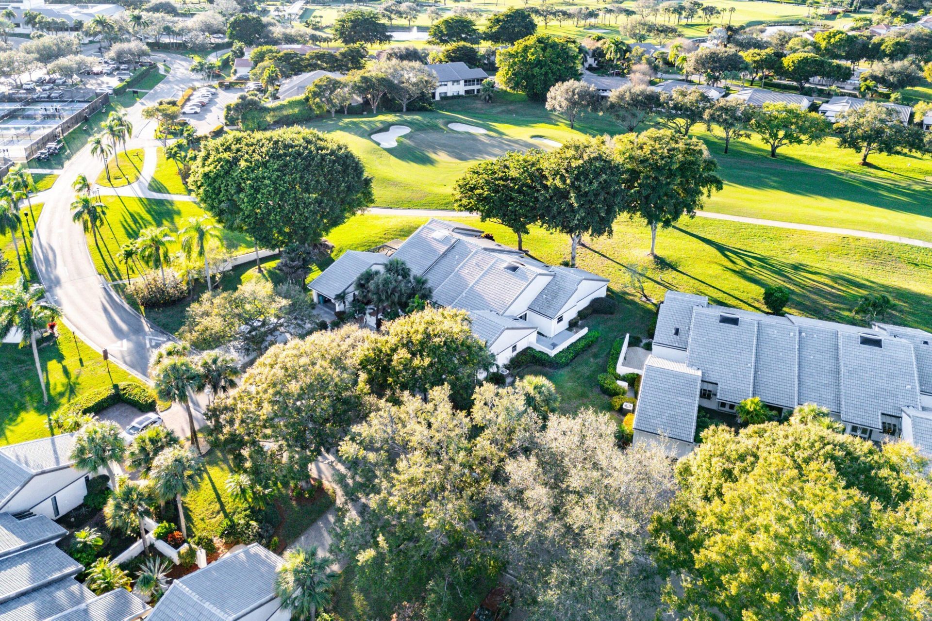 37 Clubhouse Lane, Boynton Beach, FL 33436 Photo