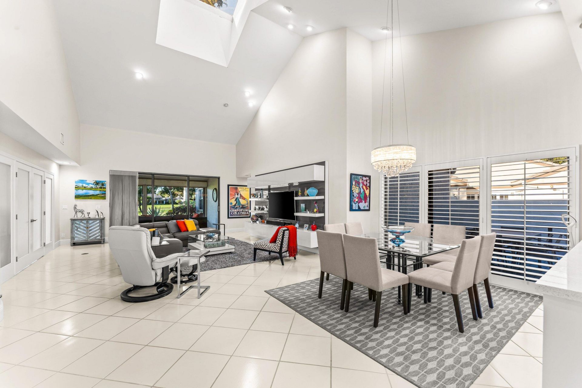 37 Clubhouse Lane, Boynton Beach, FL 33436 Photo