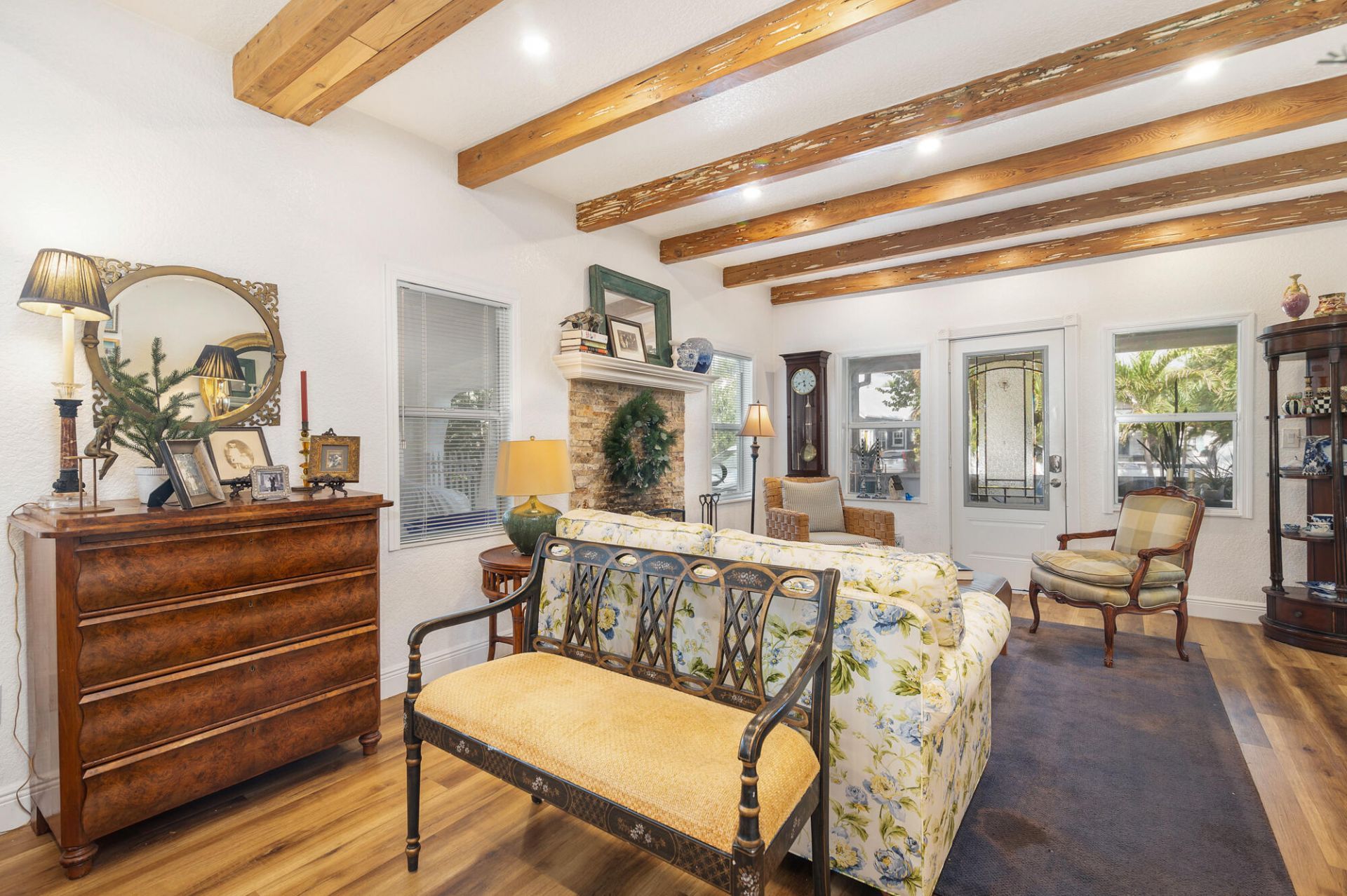 324 Pilgrim Road, West Palm Beach, FL 33405 Photo