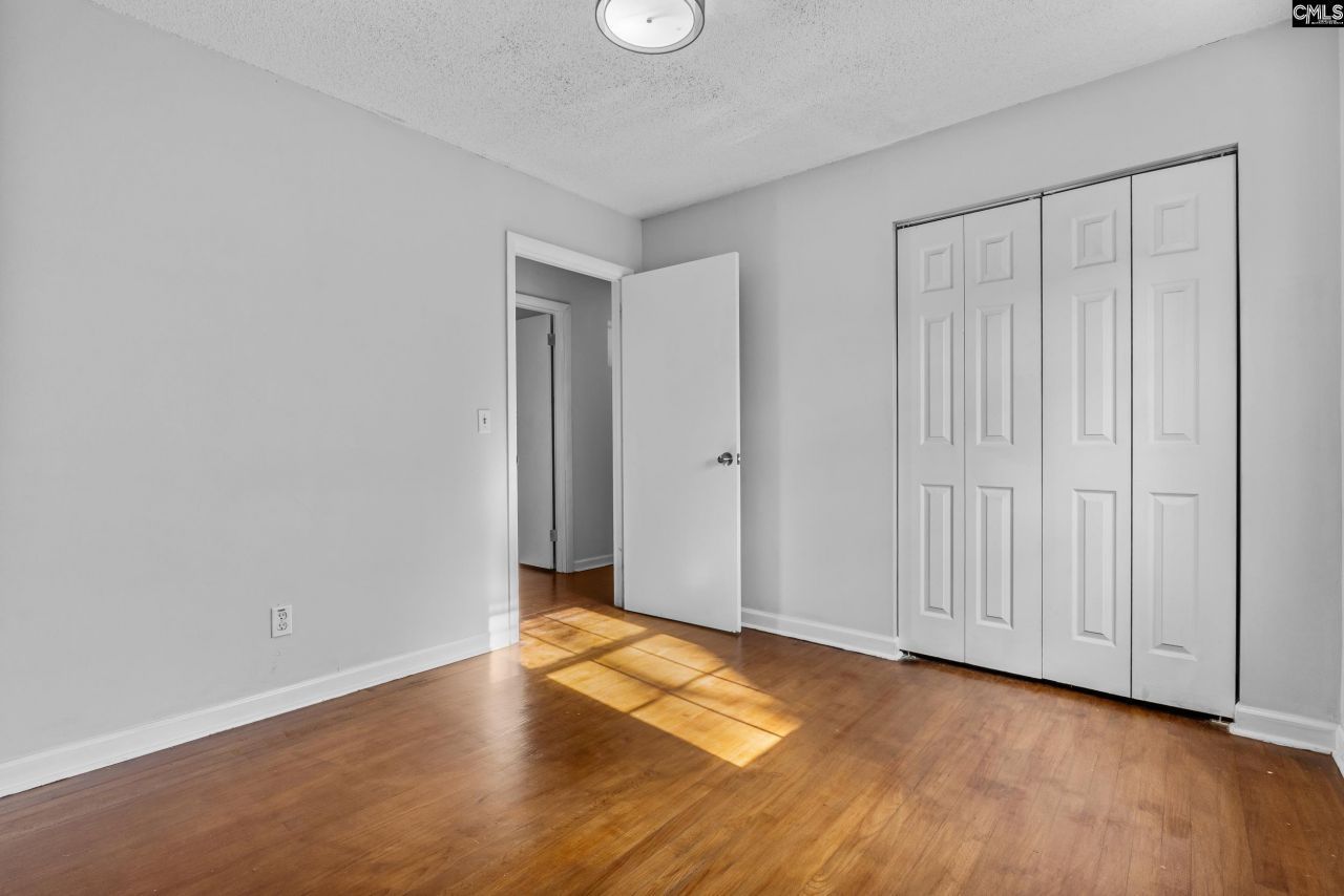 1916 Berkshire Drive  Photo 25