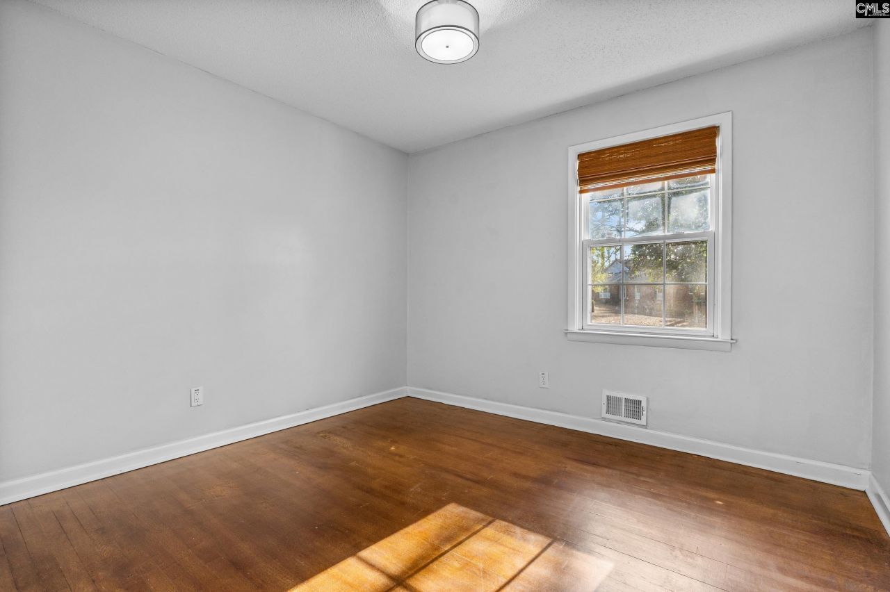 1916 Berkshire Drive  Photo 26