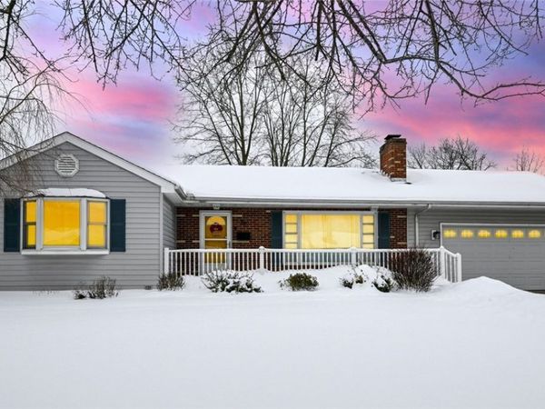 76 Clinton Avenue, Akron, OH 44301