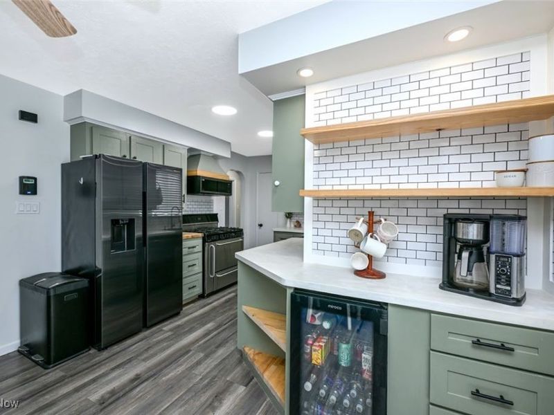 76 Clinton Avenue, Akron, OH 44301 Photo 10