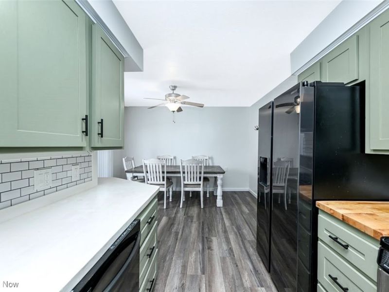 76 Clinton Avenue, Akron, OH 44301 Photo 12