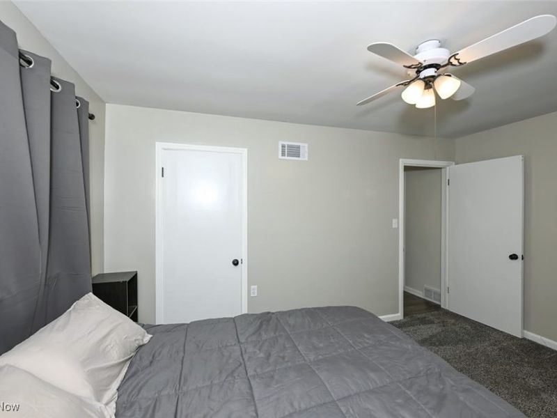 76 Clinton Avenue, Akron, OH 44301 Photo 18