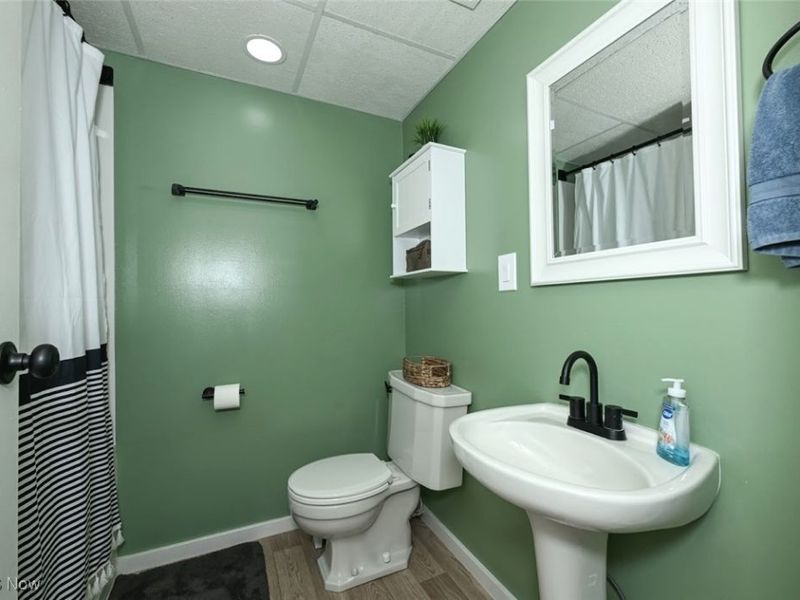 76 Clinton Avenue, Akron, OH 44301 Photo 25