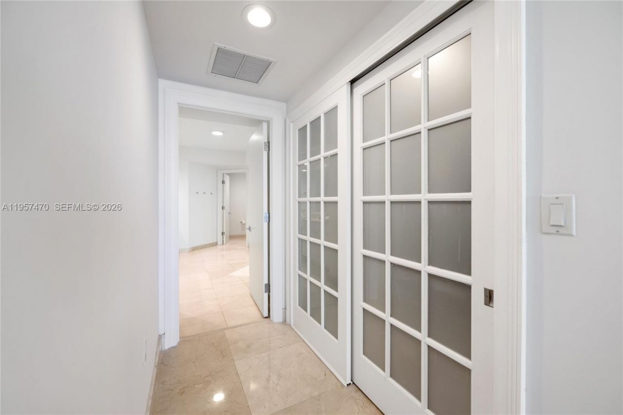 3201 NE 183rd St , Unit 2906, Aventura, FL 33160 Photo