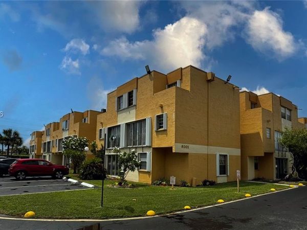 9301 SW 4th St, Unit 114E, Miami, FL 33174