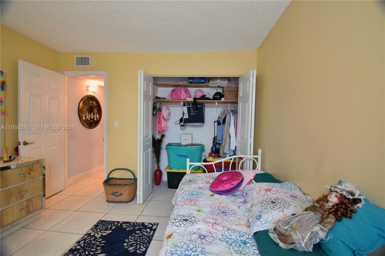 9301 SW 4th St, Unit 114E, Miami, FL 33174 Photo