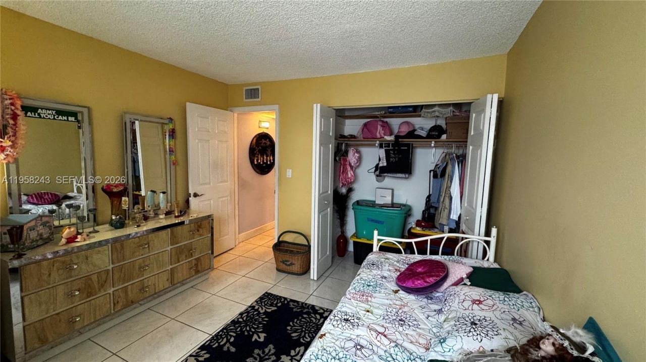 9301 SW 4th St, Unit 114E, Miami, FL 33174 Photo