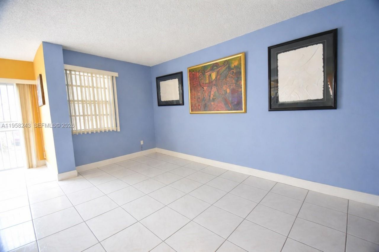 9301 SW 4th St, Unit 114E, Miami, FL 33174 Photo