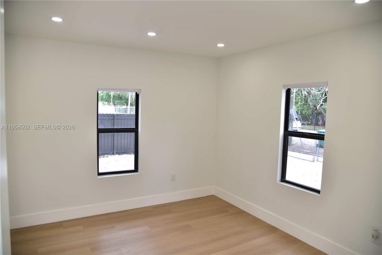 4417 NW 23rd Ct, Miami, FL 33142 Photo