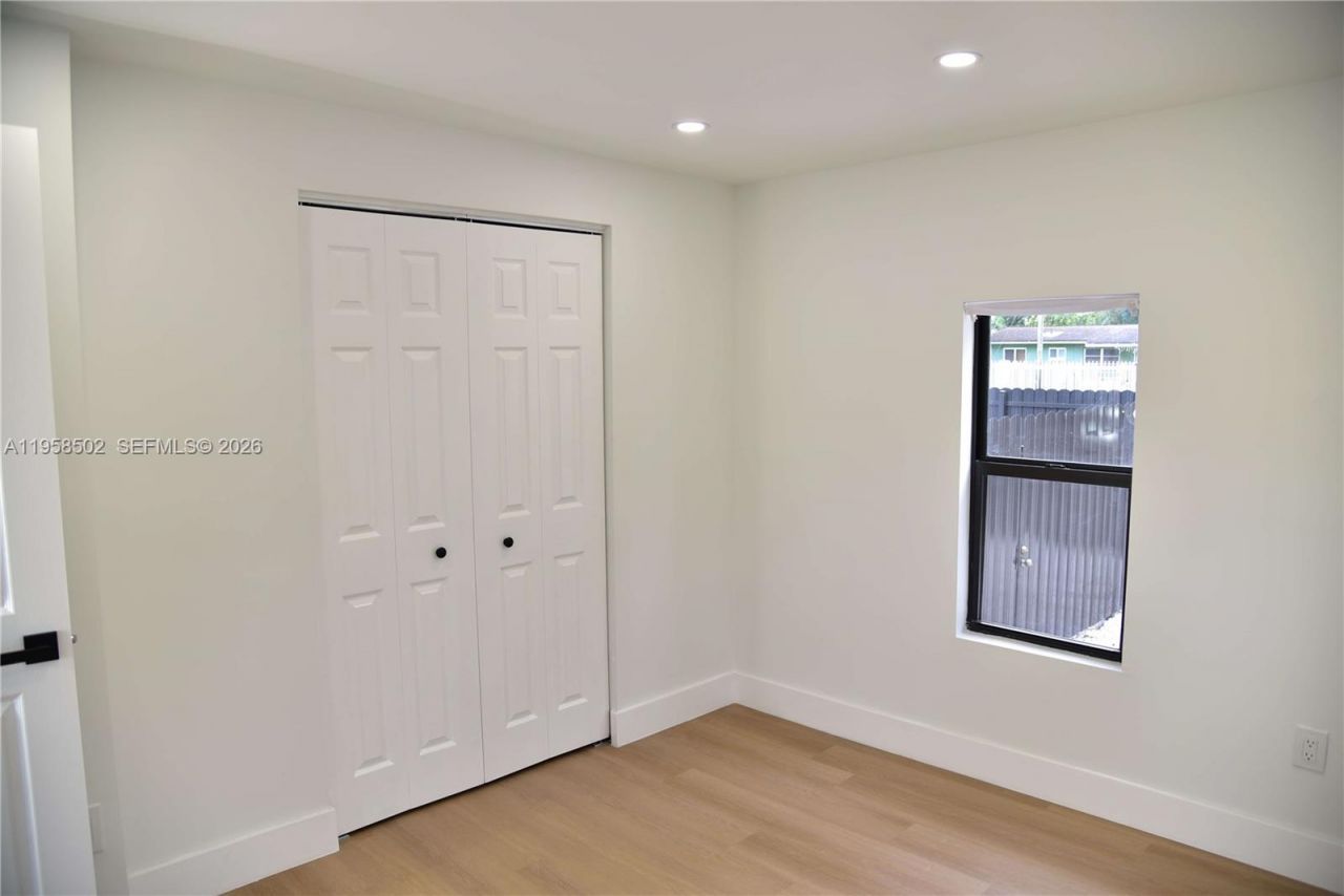 4417 NW 23rd Ct, Miami, FL 33142 Photo