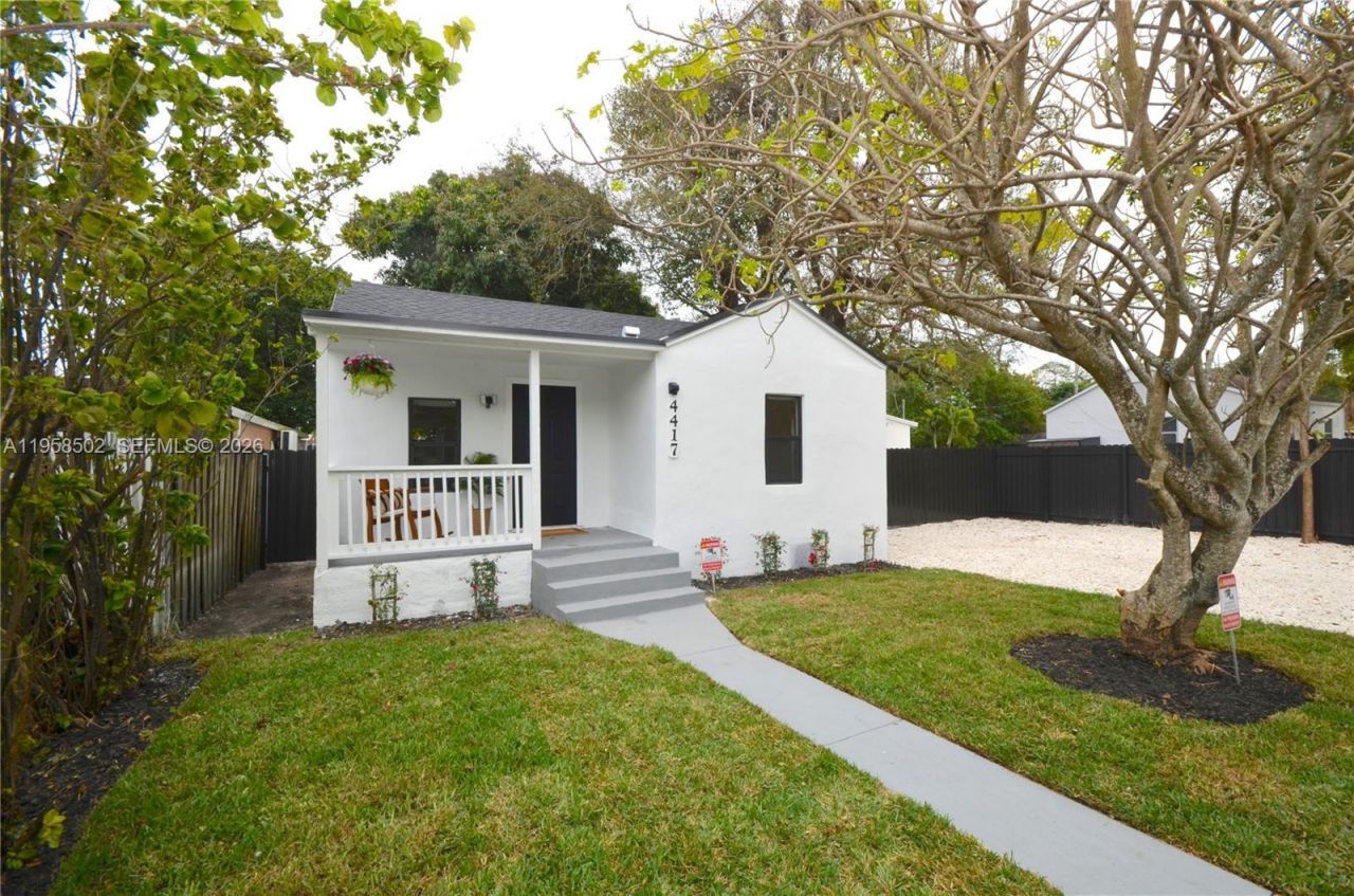 4417 NW 23rd Ct, Miami, FL 33142 Photo