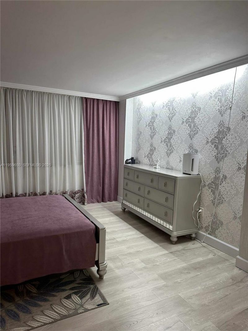 1301 NE Miami Gardens Dr , Unit 425W, Miami, FL 33179 Photo