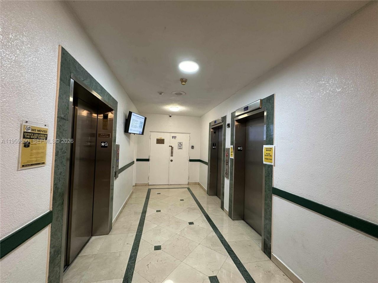 1301 NE Miami Gardens Dr , Unit 425W, Miami, FL 33179 Photo