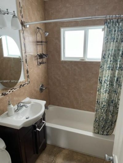 2121 Biarritz Dr, Unit 5, Miami Beach, FL 33141 Photo