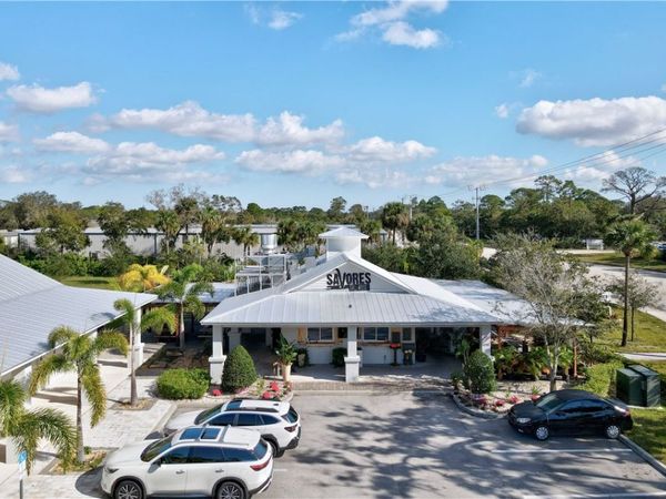 3700 9th Street SW, Unit 101, Vero Beach, FL 32968