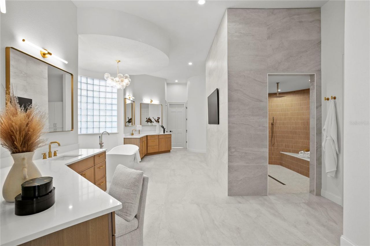 6324 W Maclaurin Drive, Tampa, FL 33647 Photo