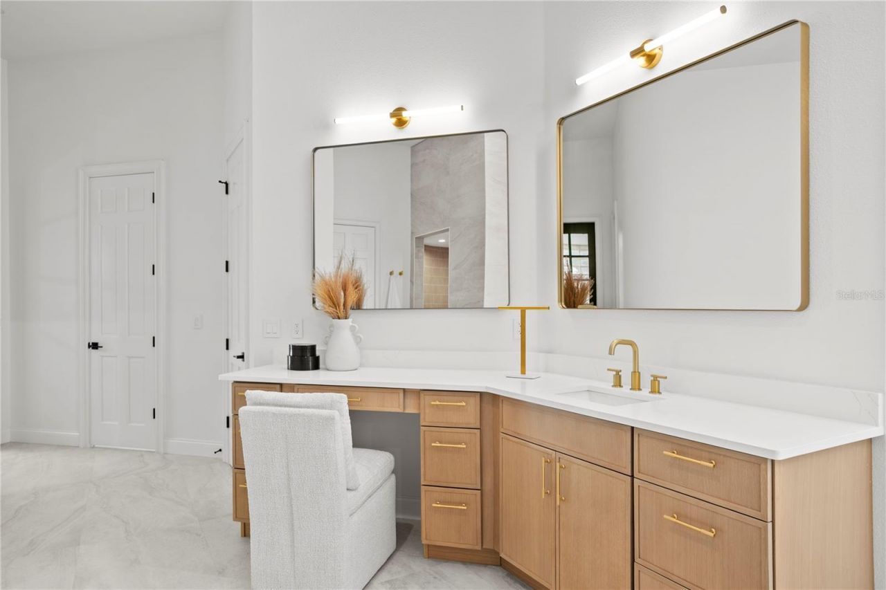 6324 W Maclaurin Drive, Tampa, FL 33647 Photo