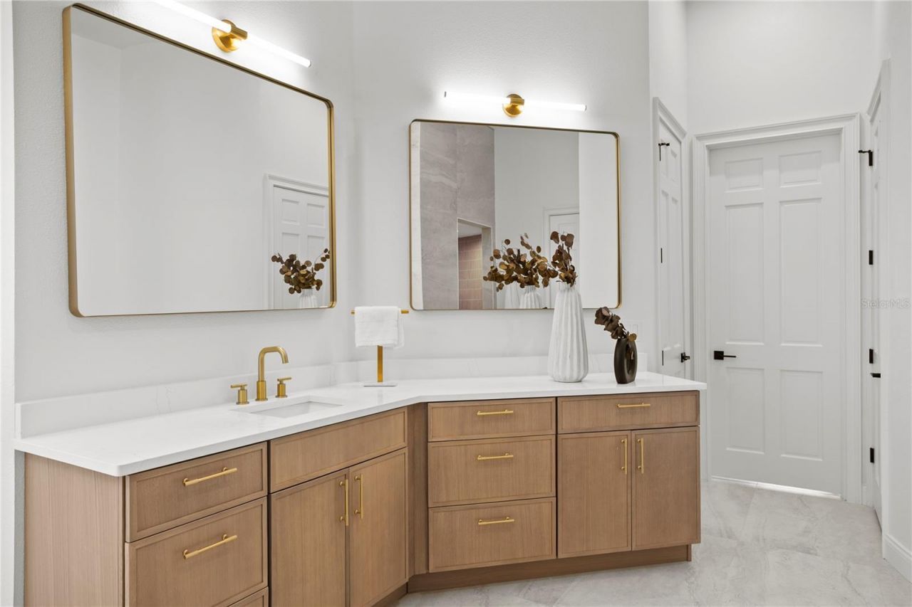 6324 W Maclaurin Drive, Tampa, FL 33647 Photo