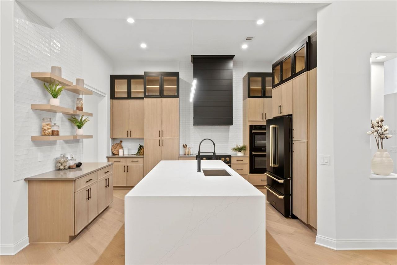 6324 W Maclaurin Drive, Tampa, FL 33647 Photo