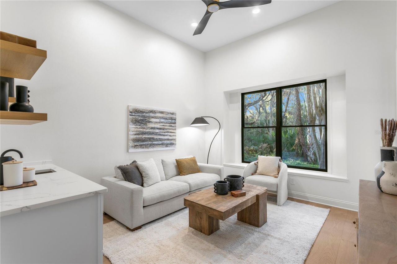 6324 W Maclaurin Drive, Tampa, FL 33647 Photo