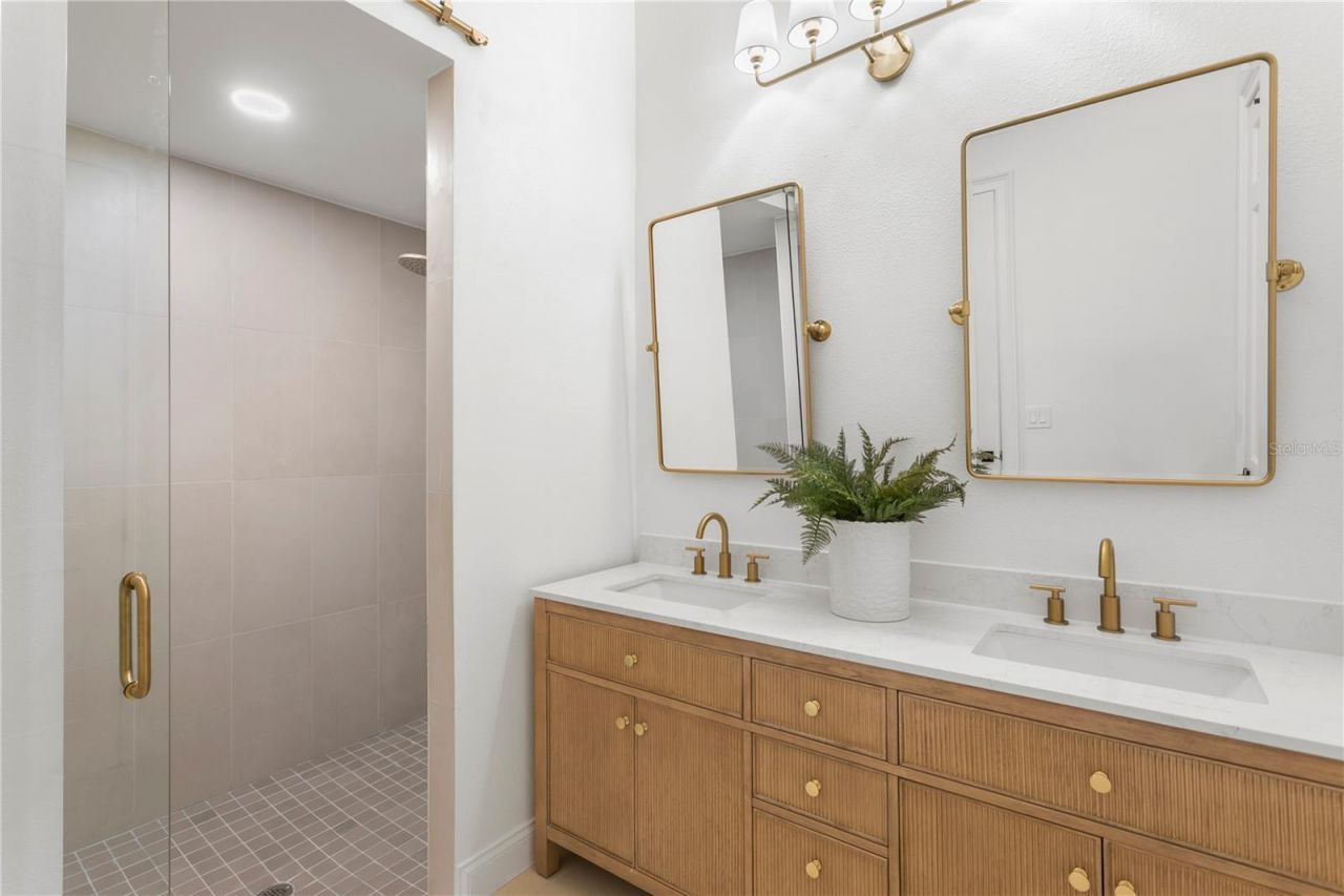 6324 W Maclaurin Drive, Tampa, FL 33647 Photo