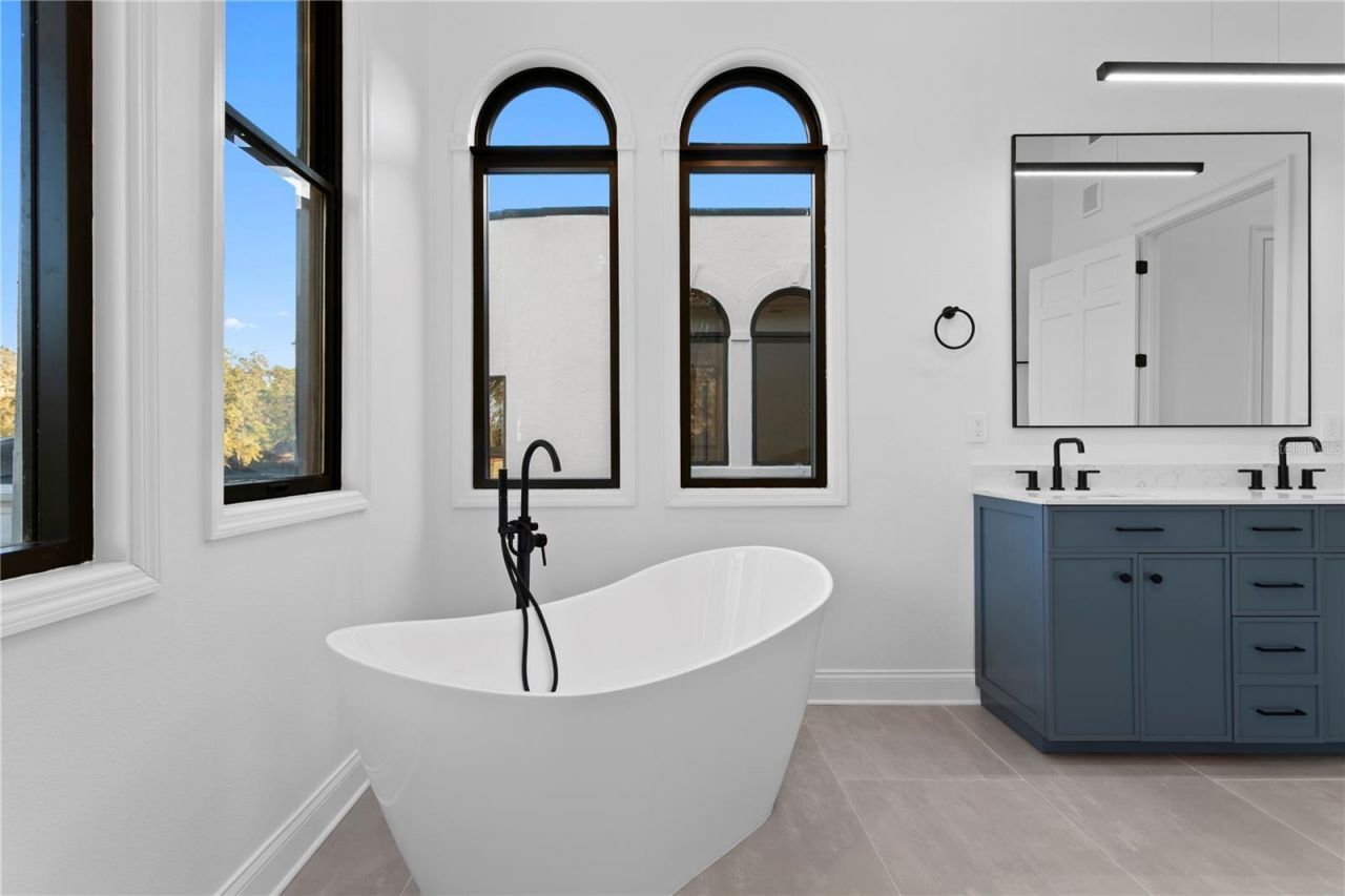 6324 W Maclaurin Drive, Tampa, FL 33647 Photo