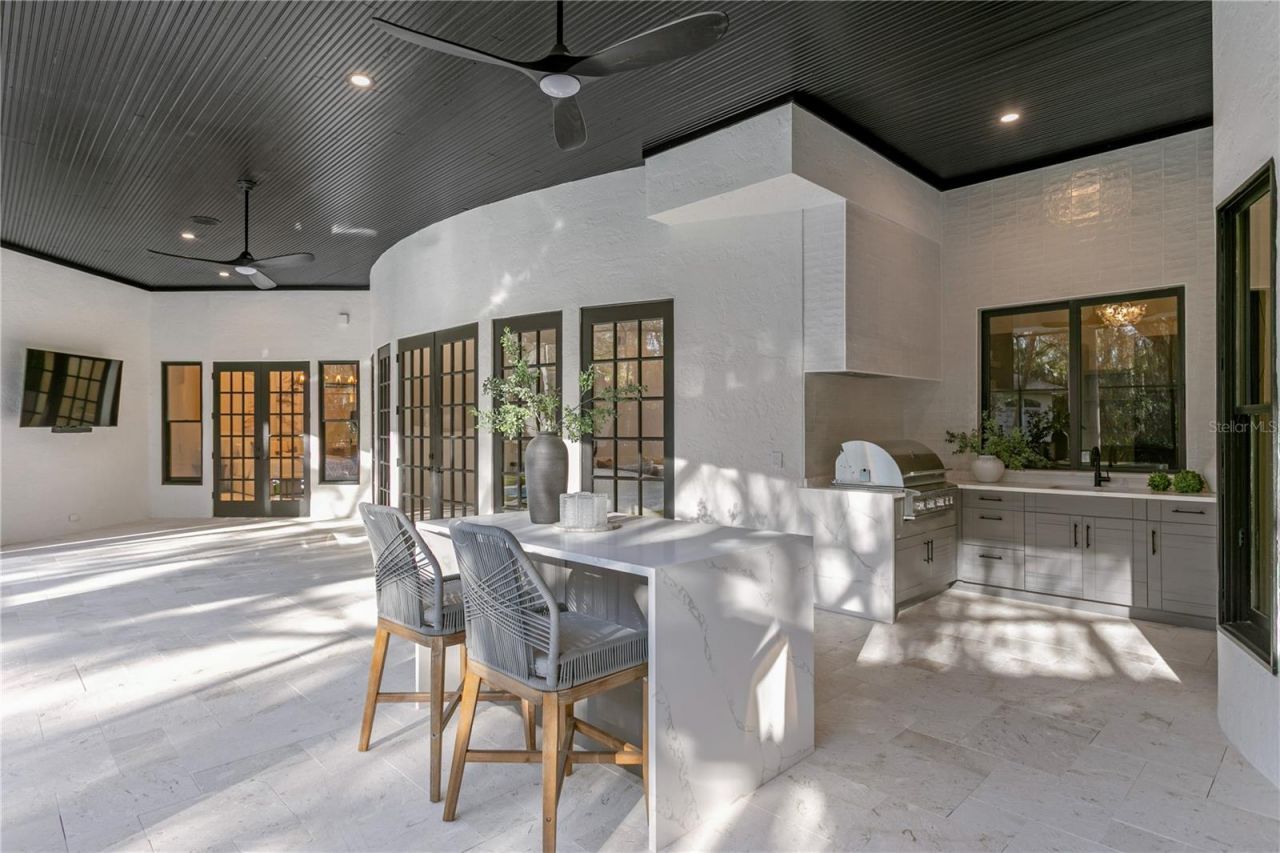 6324 W Maclaurin Drive, Tampa, FL 33647 Photo