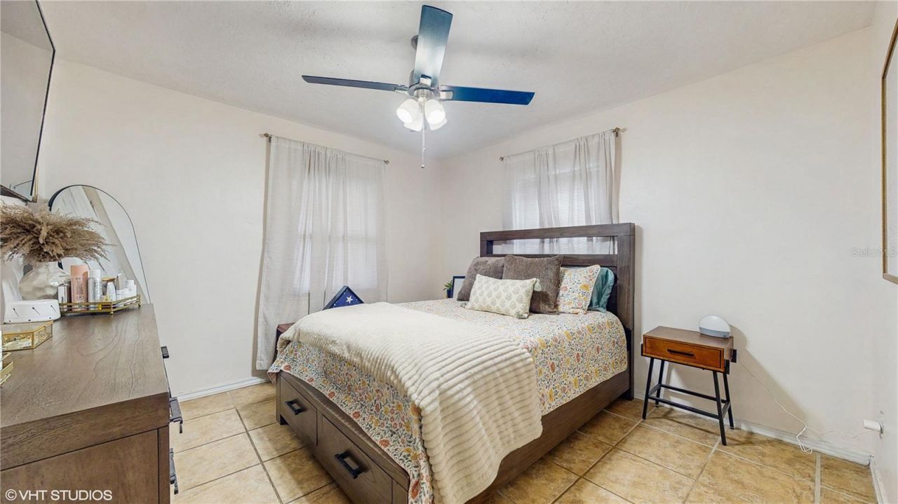 5550 Kelly Drive N, Saint Petersburg, FL 33703 Photo