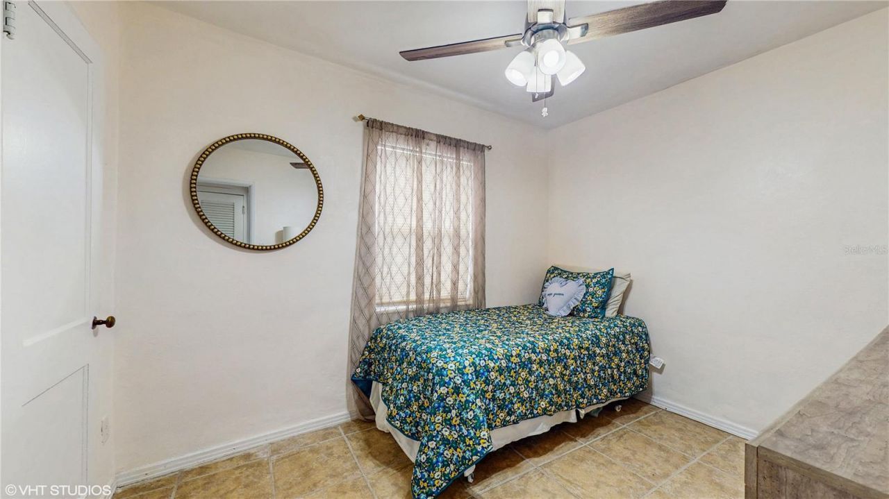 5550 Kelly Drive N, Saint Petersburg, FL 33703 Photo