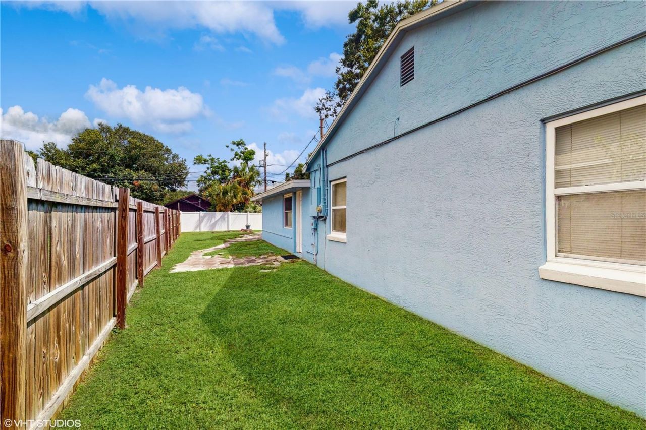 5550 Kelly Drive N, Saint Petersburg, FL 33703 Photo