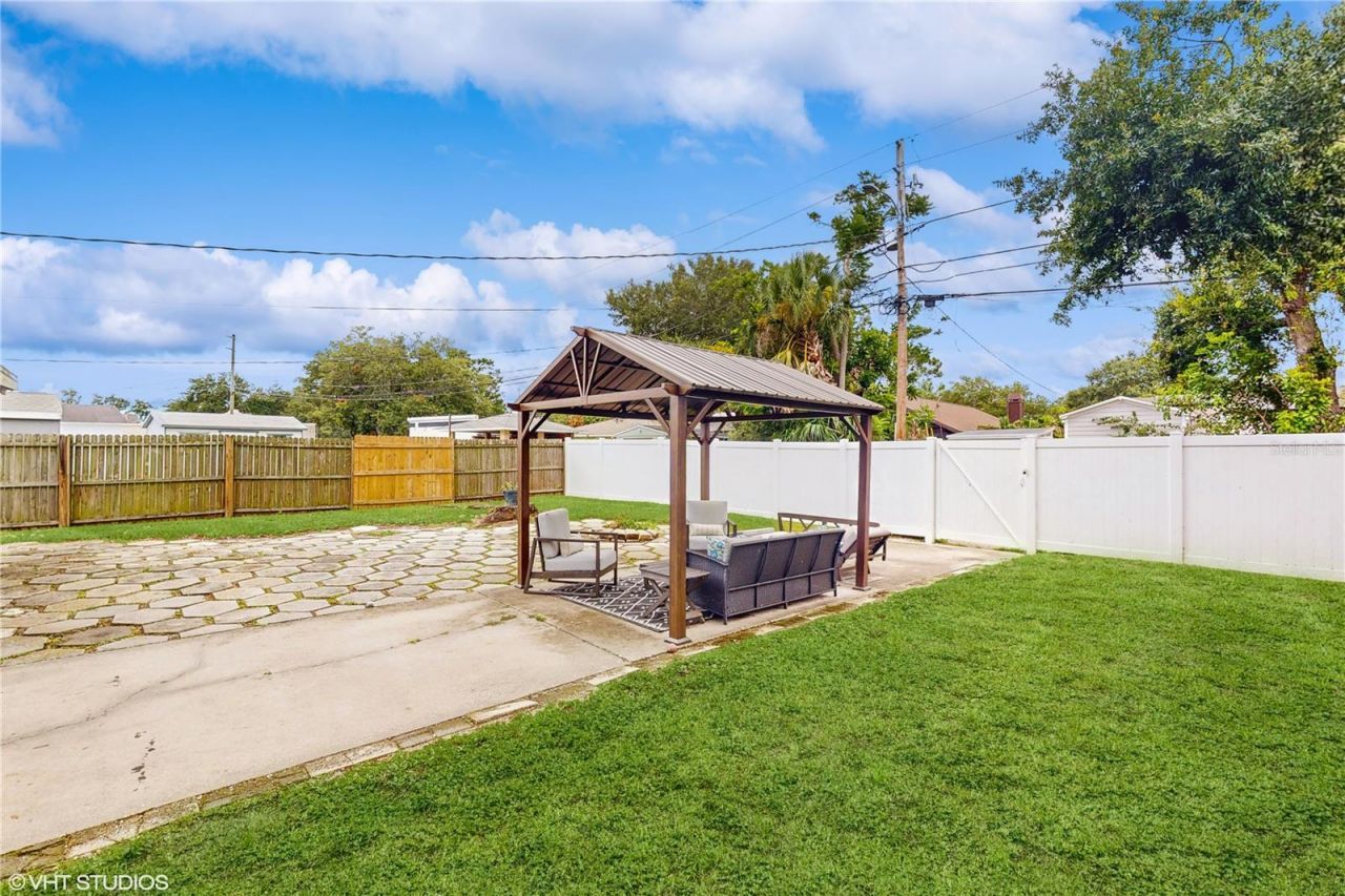 5550 Kelly Drive N, Saint Petersburg, FL 33703 Photo