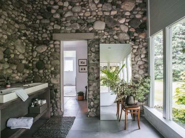 1435 French Road S, Lake Leelanau, MI 49653