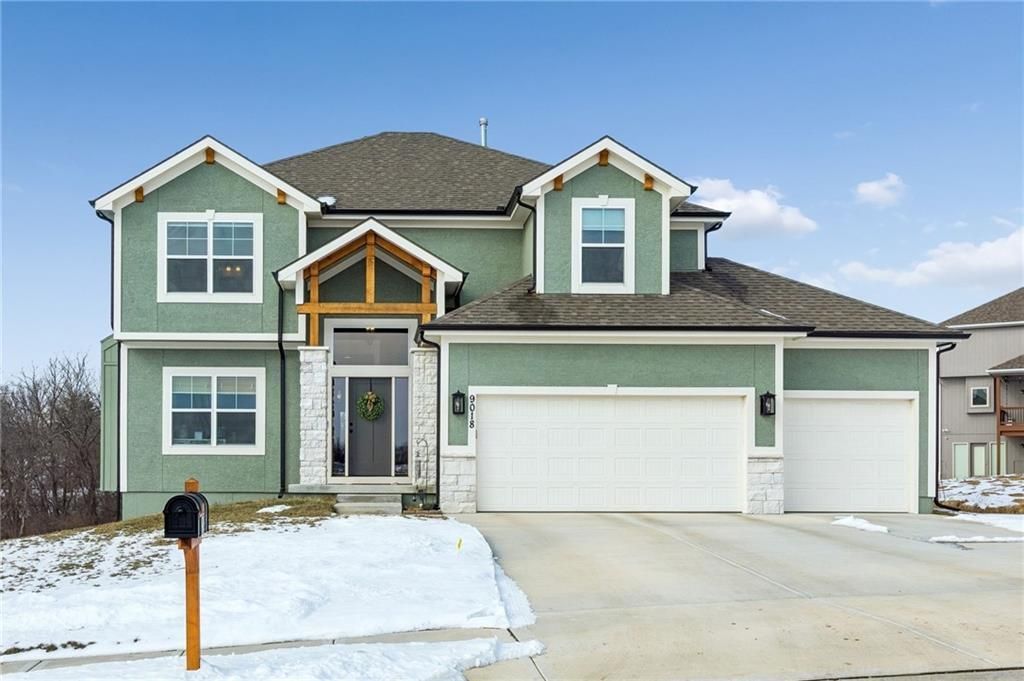 9018 N Denver Avenue, Kansas City, MO 64156 Main Photo