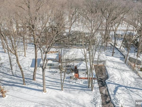 60 Hopper Street, HILLSDALE, NJ 07642