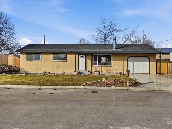 610 Oregon, New Plymouth, ID 83655