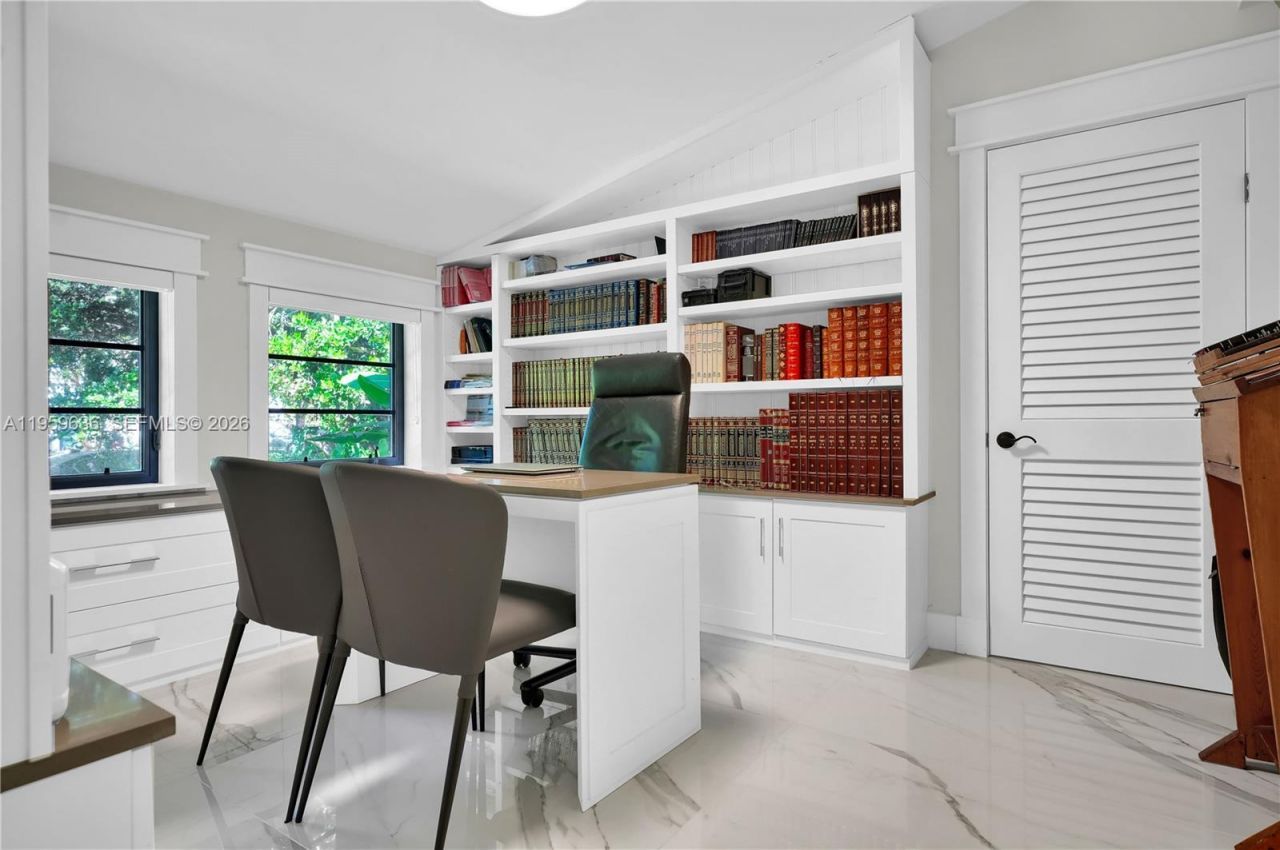 4363 Nautilus Dr , Miami Beach, FL 33140 Photo