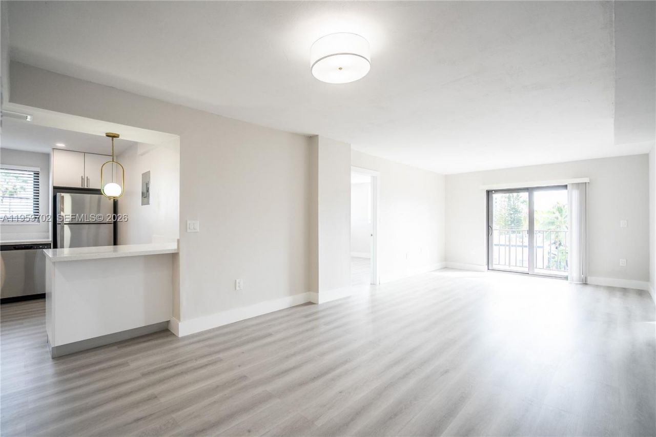 6960 Rue Vendome, Unit 201, Miami Beach, FL 33141 Photo