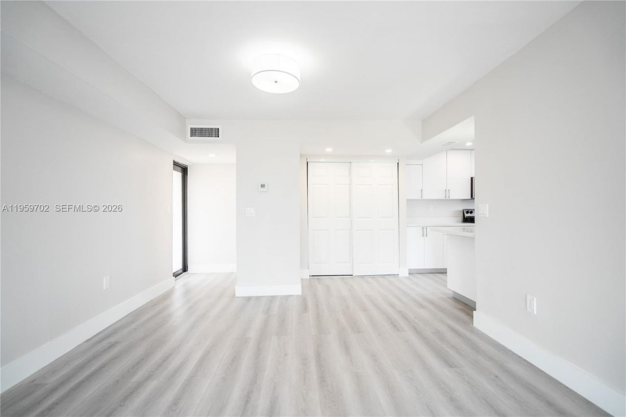6960 Rue Vendome, Unit 201, Miami Beach, FL 33141 Photo