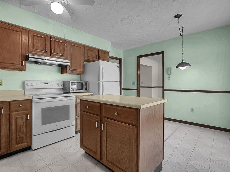 7520 Basil Western Road NW, Canal Winchester, OH 43110 Photo 10