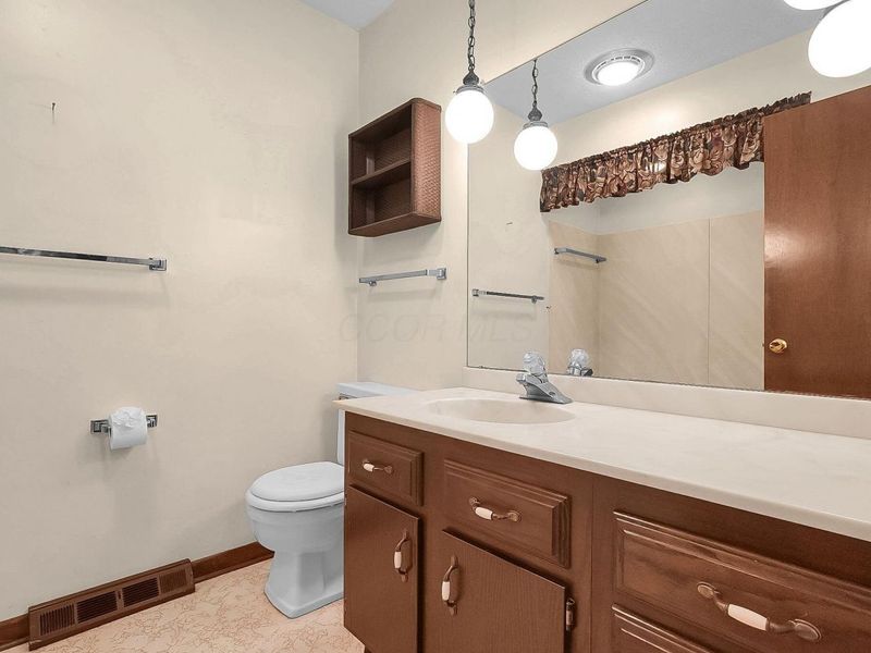 7520 Basil Western Road NW, Canal Winchester, OH 43110 Photo 17