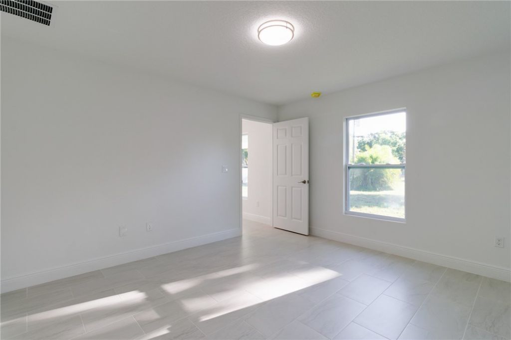 50 S Willow Street, Fellsmere, FL 32948 Photo