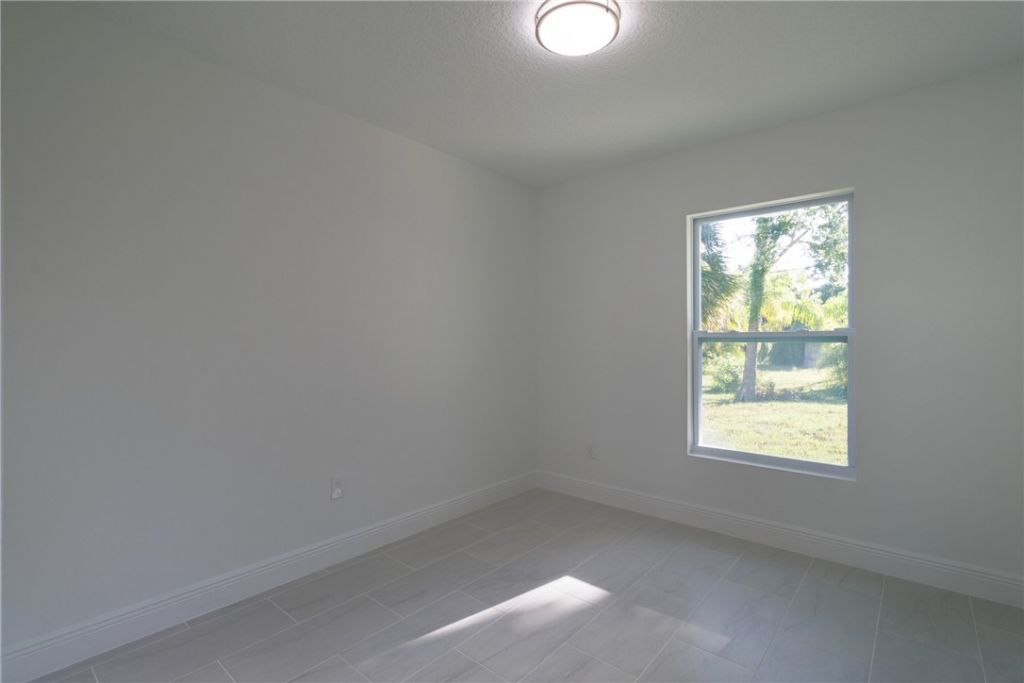 50 S Willow Street, Fellsmere, FL 32948 Photo