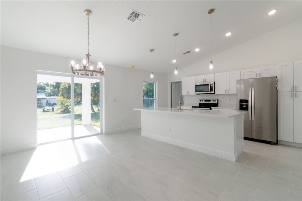 50 S Willow Street, Fellsmere, FL 32948 Photo