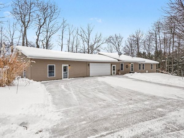 6878 N Croswell Avenue, Bitely, MI 49309