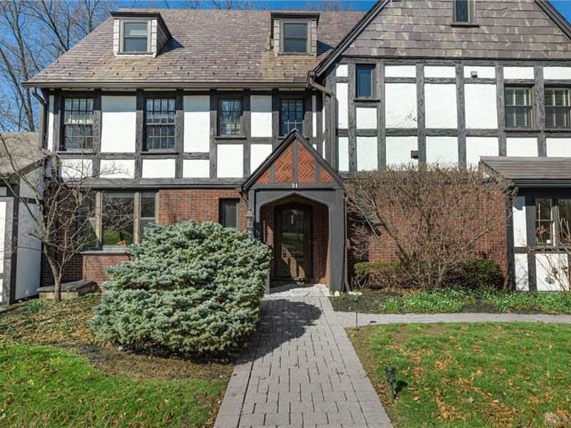 31 Walnut Lane, Oakwood, OH 45419 Photo 2