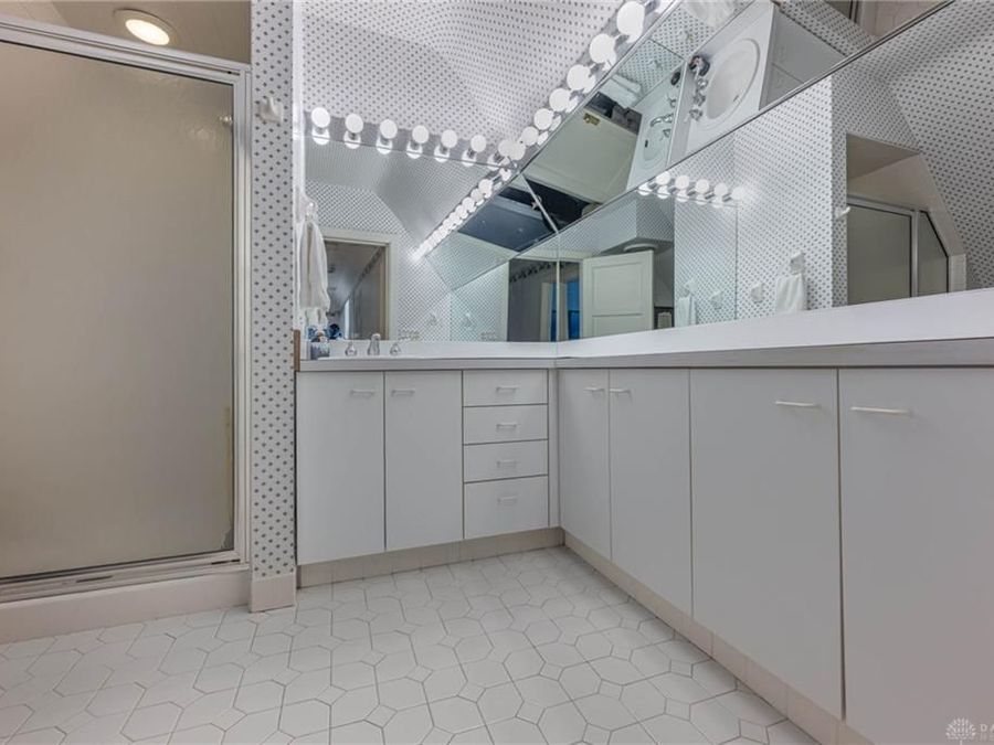 Property Image 70